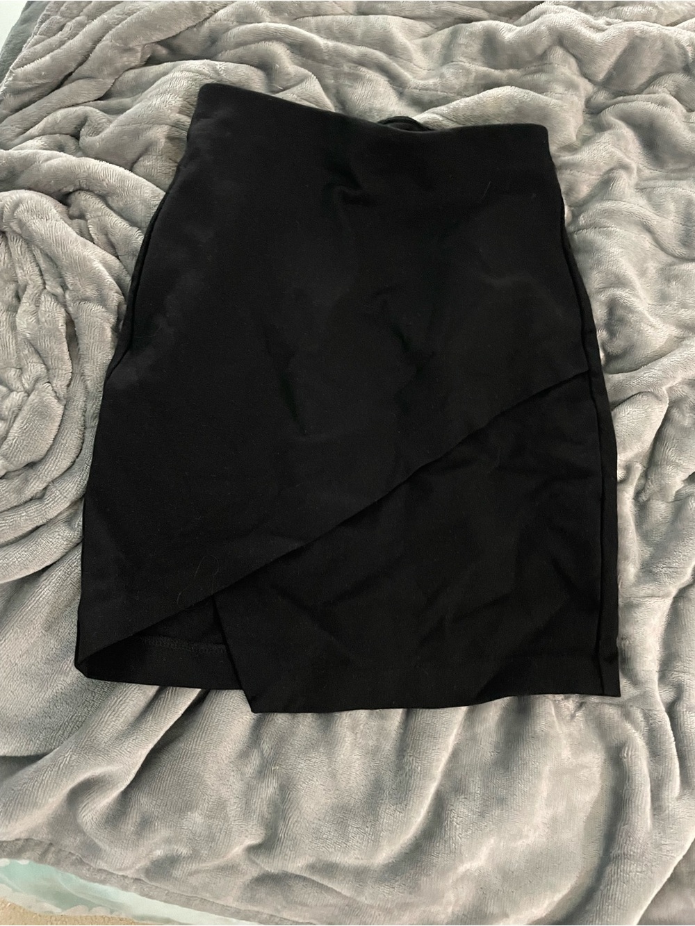 Black high wasted dynamite skirt